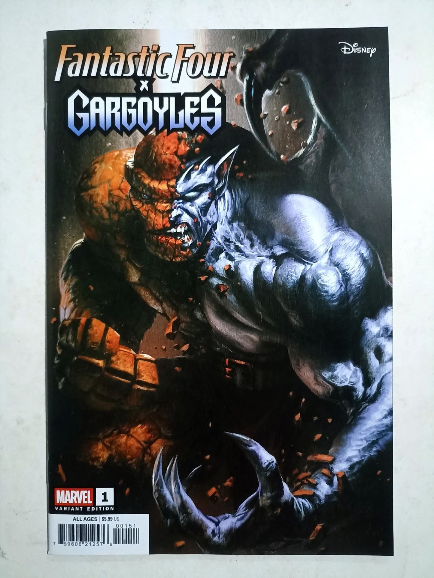 Fantastic Four x Gargoyles #1



One Shot 



Gabriele Dell Otto Variant Cover